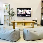 Mount Austin Palazio High Floor Studio W Balcony 2-4Pax With Tv Box 5Mins Aeon B213