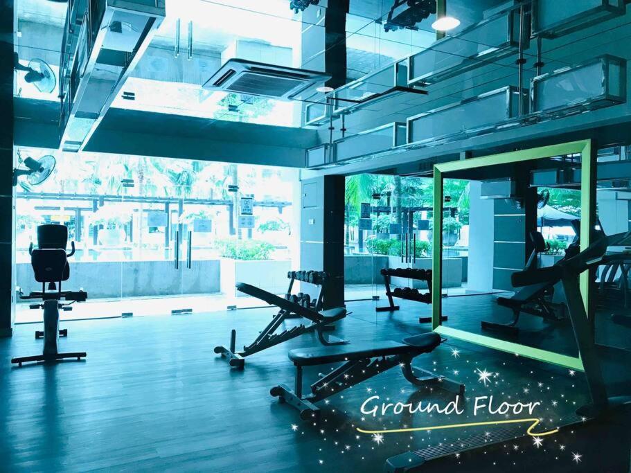 Mount Austin Palazio High Floor W Balcony 2-4pax With Tv Box 5mins Aeon B213 Johor Bahru