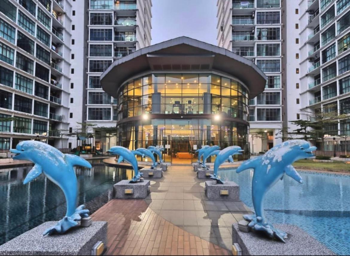 Mount Austin Palazio High Floor W Balcony 2-4pax With Tv Box 5mins Aeon B213 Apartment Johor Bahru
